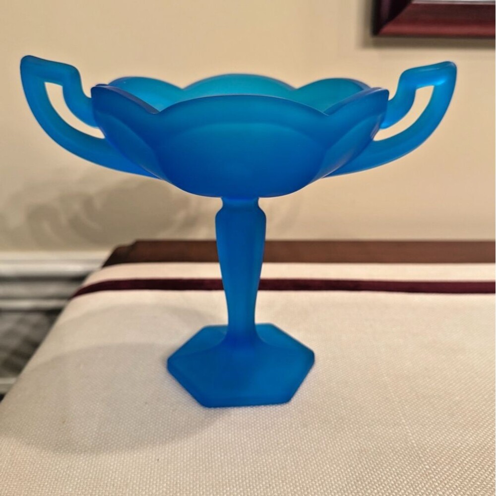 Vintage Art Deco Westmoreland Blue Mist Satin Keystone Colonial Handled Compote
